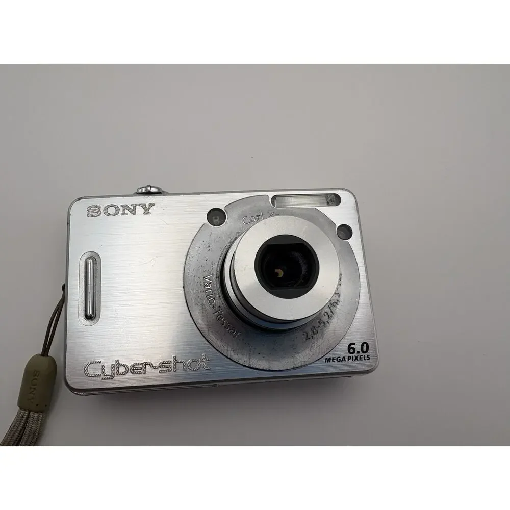 Sony Cyber-shot DSC W50 6.0MP Silver Digital Camera Bundle For Parts Not Working